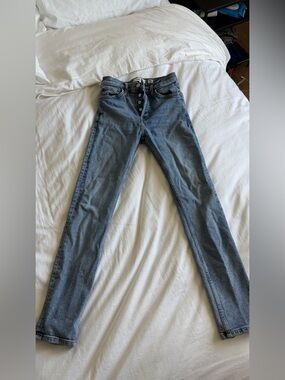re/done high rise ankle crop stretch, size 25, color is mid 90s